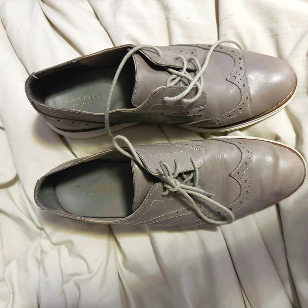Cole Haan Gray Oxford Lace Ups Women’s Size 9.5
